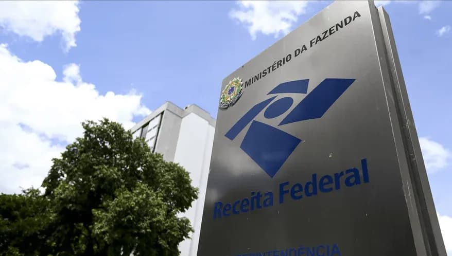 Receita suspende até 1º de abril multas por notas emitidas sem IBS e CBS.
